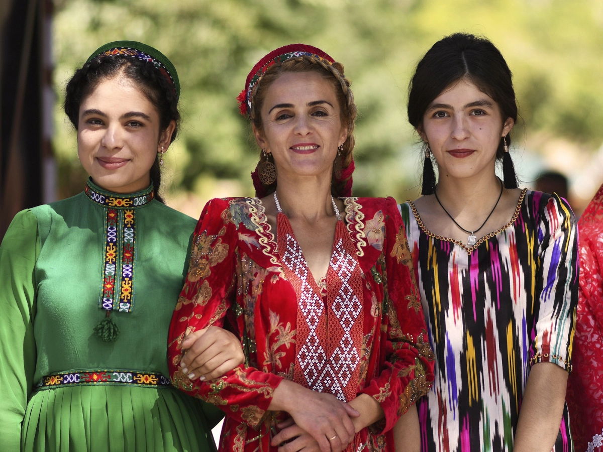 Tadjikstan tours