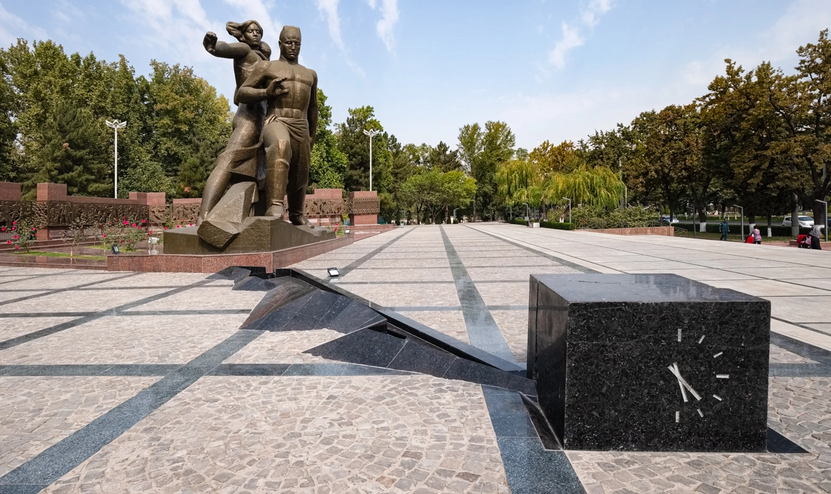 Tashkent Monument of Courage