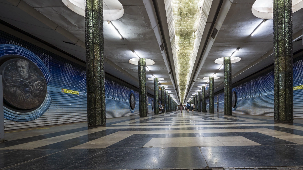 Kosmonavtlar Tashkent Metro Station