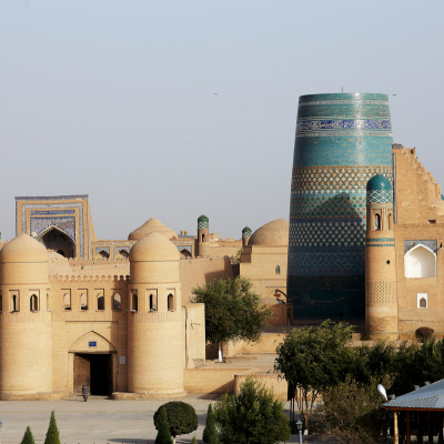 10-tägige Reise nach Usbekistan mit Besuchen in 7 Städten und Wüsten
