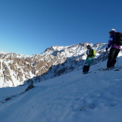 Wintertouren nach Usbekistan für extremes Skifahren.